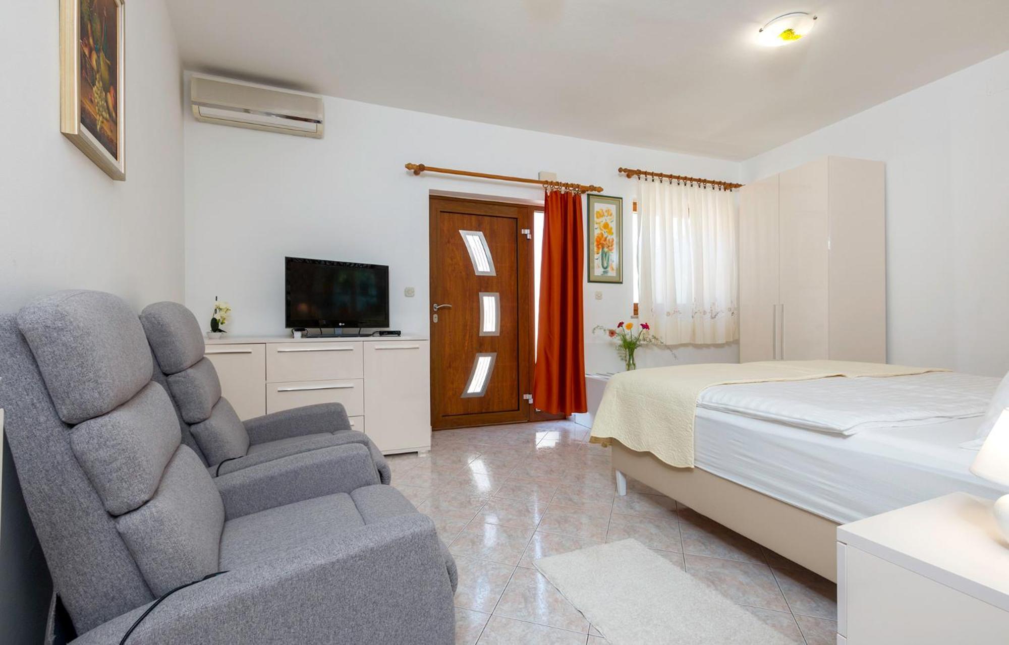 Studio Apartment Oliva Pula Buitenkant foto
